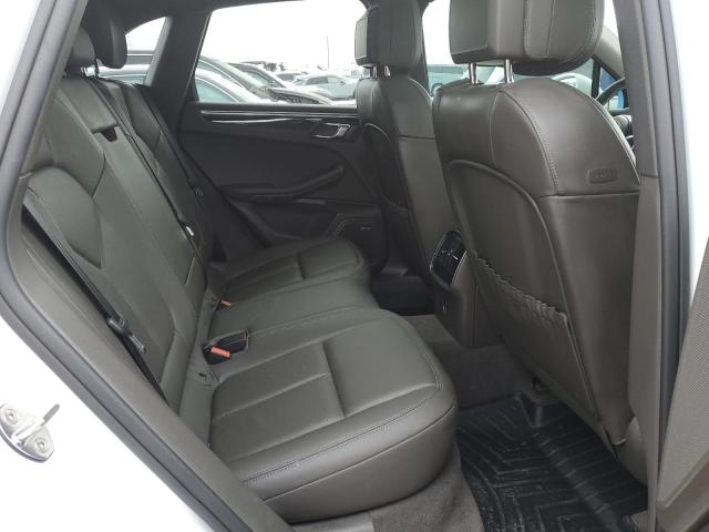 Photo 11 from auction – 2018 PORSCHE MACAN with VIN WP1AA2A50JLB22444