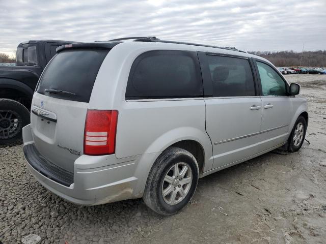 Photo 3 from auction – 2010 CHRYSLER TOWN & COU with VIN 2A4RR5D1XAR249467