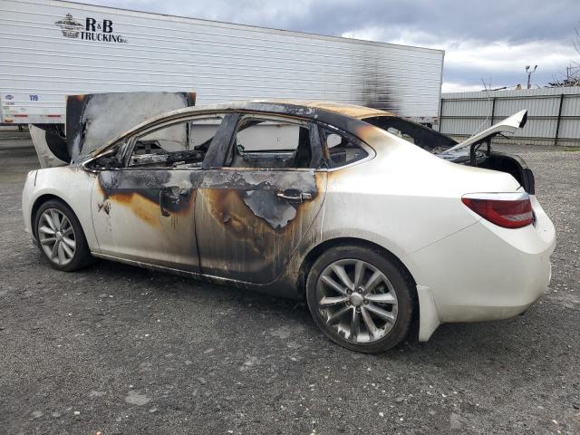 Снимка 2 от търг – 2015 BUICK VERANO с VIN 1G4PS5SK5F4179234