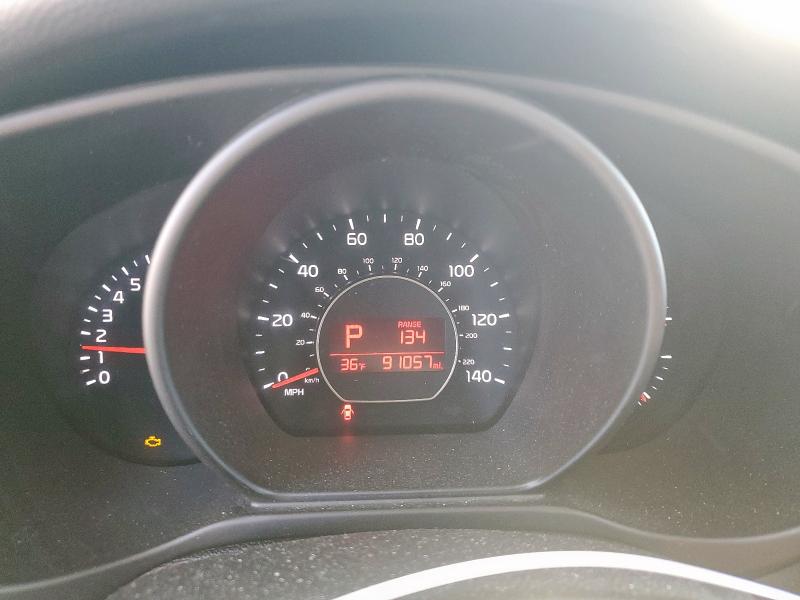 Zdjęcie 9 z aukcji – 2018 KIA SOUL + z VIN KNDJP3A50J7536435