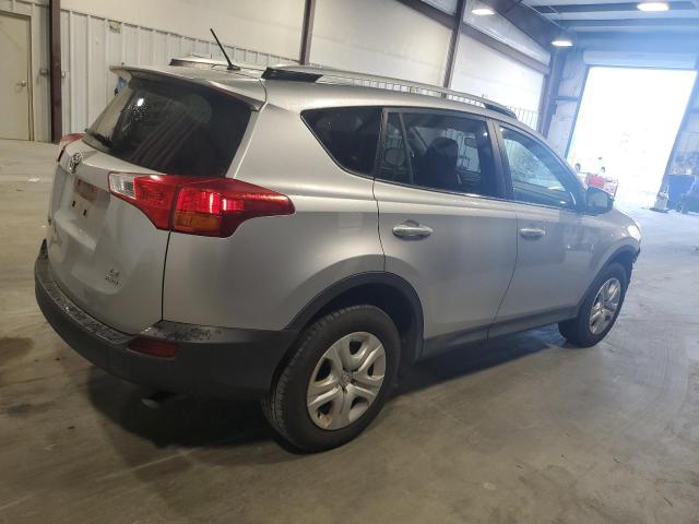 Photo 3 from auction – 2015 TOYOTA RAV4 LE with VIN JTMBFREV2FD171558