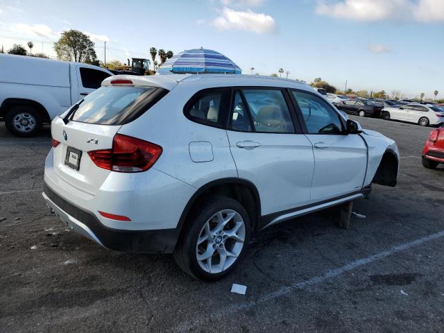 Photo 3 from auction – 2015 BMW X1 SDRIVE2 with VIN WBAVM1C55FV317501