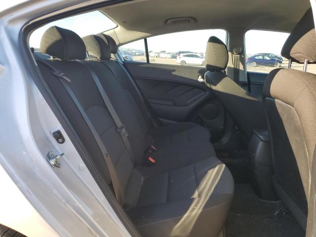 Photo 10 from auction – 2018 KIA FORTE LX with VIN 3KPFK4A74JE254231