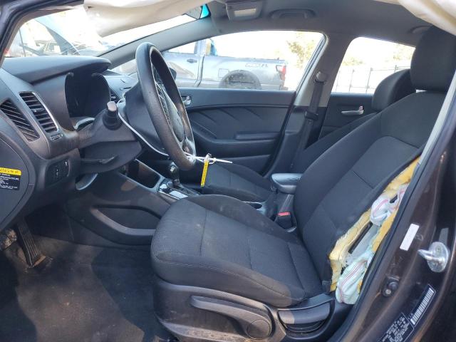 Photo 7 from auction – 2017 KIA FORTE LX with VIN 3KPFK4A72HE117668