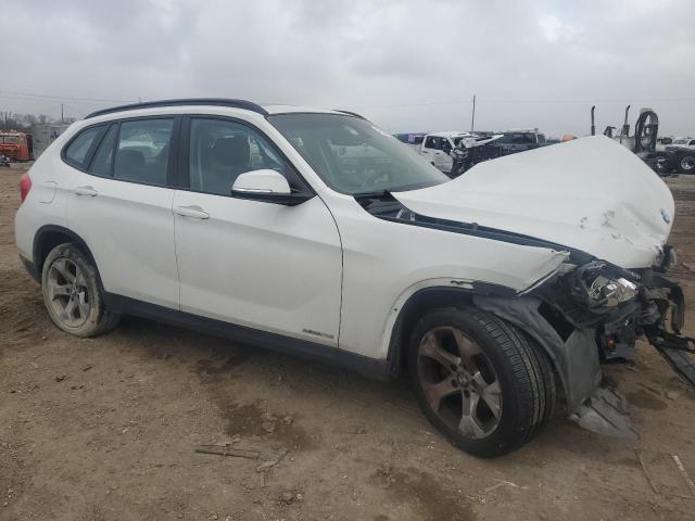 Photo 4 from auction – 2015 BMW X1 SDRIVE2 with VIN WBAVM1C57FVZ93836
