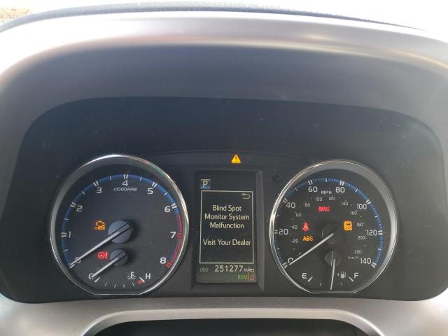 Photo 9 from auction – 2017 TOYOTA RAV4 LIMIT with VIN JTMDFREV8HJ170119
