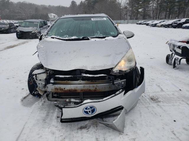 Photo 5 from auction – 2013 TOYOTA PRIUS C with VIN JTDKDTB30D1547470
