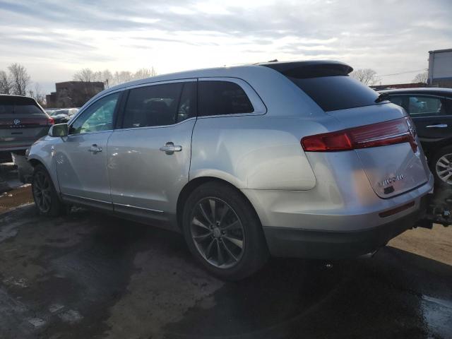 Photo 2 from auction – 2010 LINCOLN MKT with VIN 2LMHJ5AT7ABJ28113