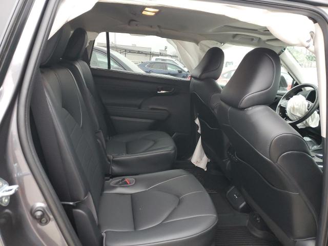 Photo 11 from auction – 2021 TOYOTA HIGHLANDER with VIN 5TDGZRBH4MS532124