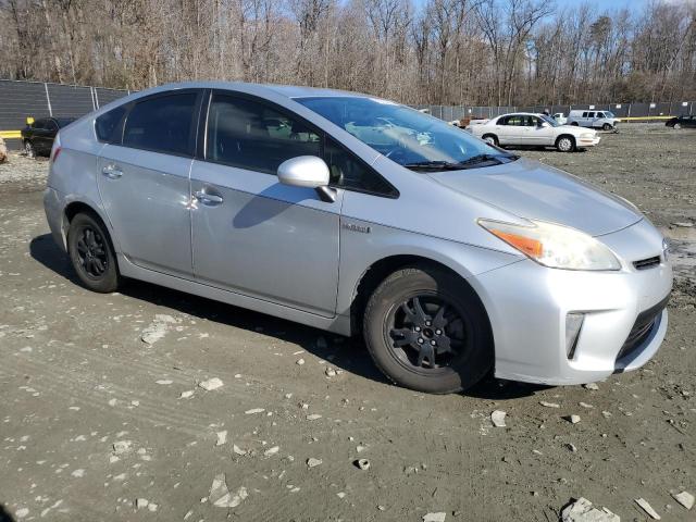 Photo 4 from auction – 2013 TOYOTA PRIUS with VIN JTDKN3DU4D1647557