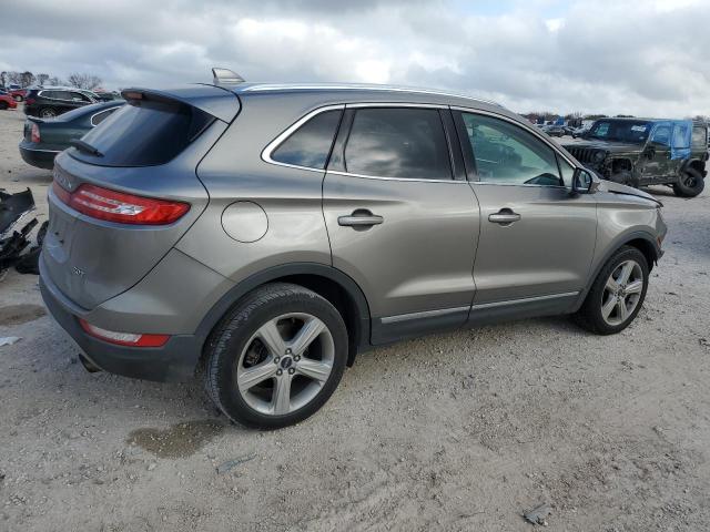Photo 3 from auction – 2017 LINCOLN MKC PREMIE with VIN 5LMCJ1C92HUL13140
