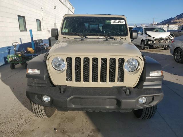 Photo 5 from auction – 2020 JEEP GLADIATOR with VIN 1C6HJTAG5LL201545
