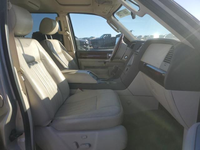 Photo 7 from auction – 2004 LINCOLN NAVIGATOR with VIN 5LMFU27R24LJ05439