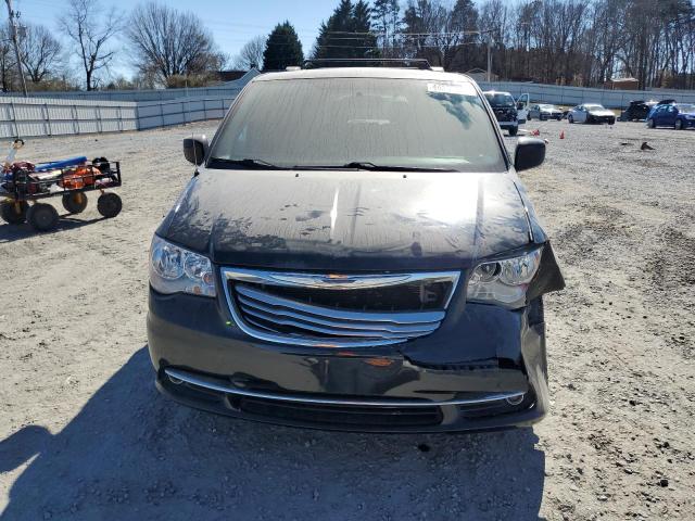 Photo 5 from auction – 2015 CHRYSLER TOWN & COU with VIN 2C4RC1BG9FR552691