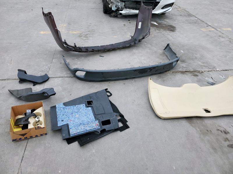 Zdjęcie 13 z aukcji – 2015 TOYOTA HIGHLANDER z VIN 5TDZKRFH3FS067023