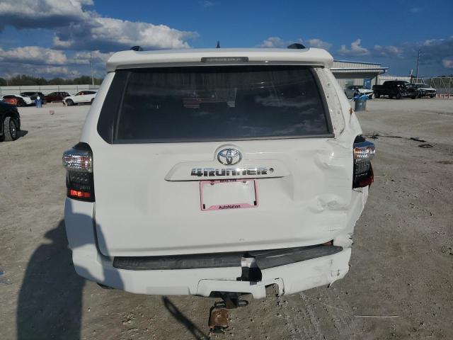 Photo 6 from auction – 2019 TOYOTA 4RUNNER SR with VIN JTEBU5JR9K5725833