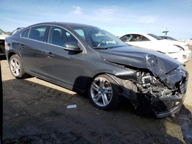 Photo 4 from auction – 2015 VOLVO S60 PREMIE with VIN YV126MFB1F2302864
