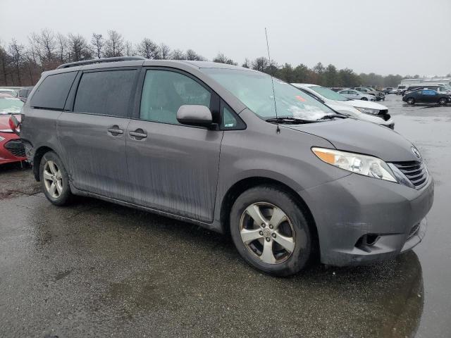 Снимка 4 от търг – 2012 TOYOTA SIENNA LE с VIN 5TDKK3DC1CS217812