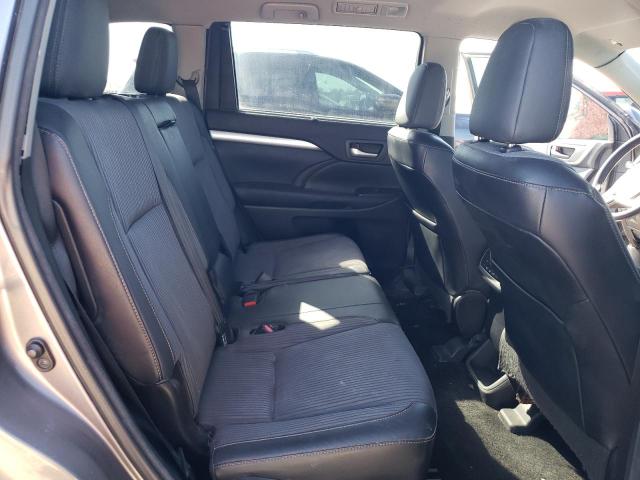 Photo 11 from auction – 2015 TOYOTA HIGHLANDER with VIN 5TDZKRFH1FS104179