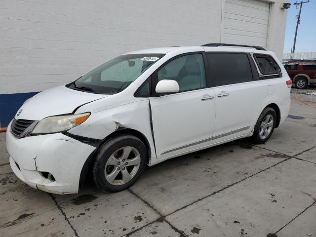TOYOTA SIENNA LE 2011 with VIN 5TDKK3DC2BS137336 - Photo from auction