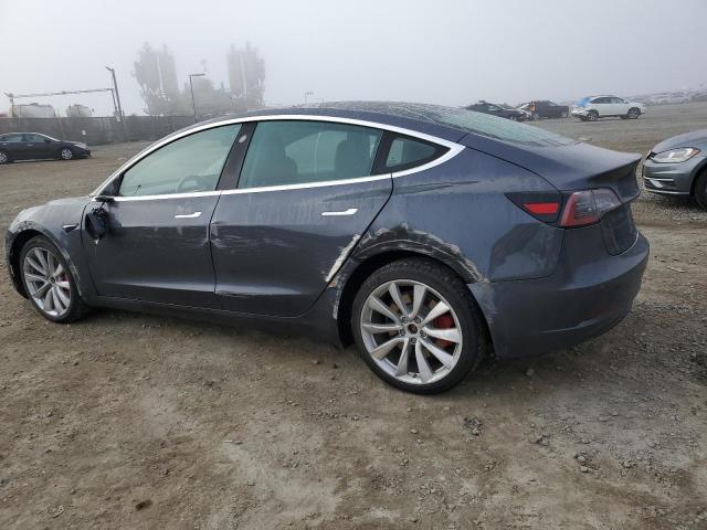 Снимка 2 от търг – 2018 TESLA MODEL 3 с VIN 5YJ3E1EA8JF059600