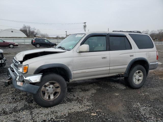 TOYOTA 4RUNNER SR 2000 with VIN JT3HN86R4Y0314548 - Photo from auction