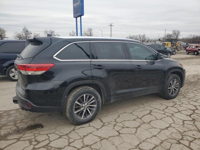 Photo 3 from auction – 2017 TOYOTA HIGHLANDER with VIN 5TDJZRFH4HS367584