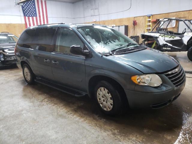 Photo 4 from auction – 2006 CHRYSLER TOWN & COU with VIN 1A4GP44R46B568804