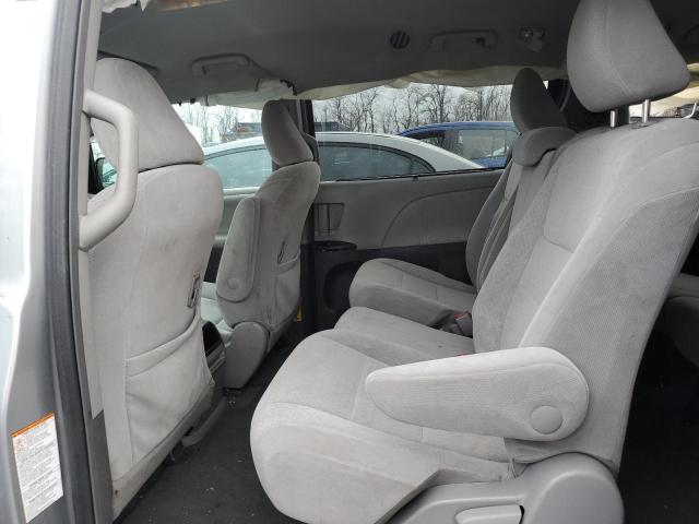 Photo 11 from auction – 2015 TOYOTA SIENNA LE with VIN 5TDKK3DC1FS555800