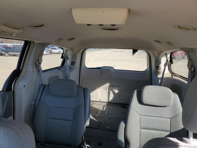 Photo 10 from auction – 2010 CHRYSLER TOWN & COU with VIN 2A4RR4DE4AR203937