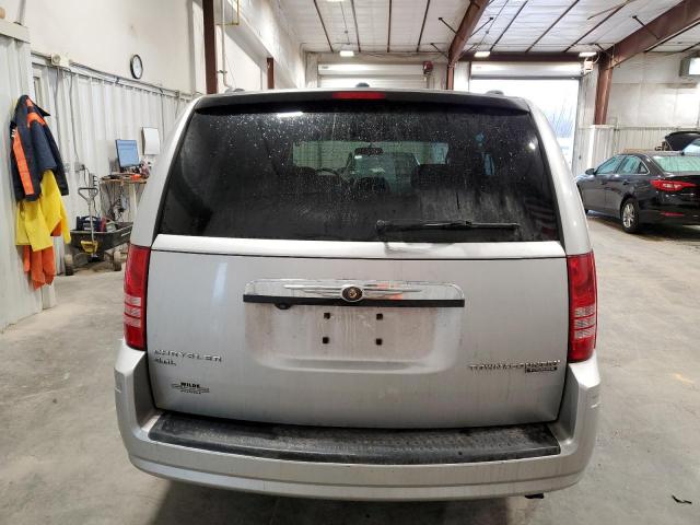 Photo 6 from auction – 2010 CHRYSLER TOWN & COU with VIN 2A4RR8DX0AR495739