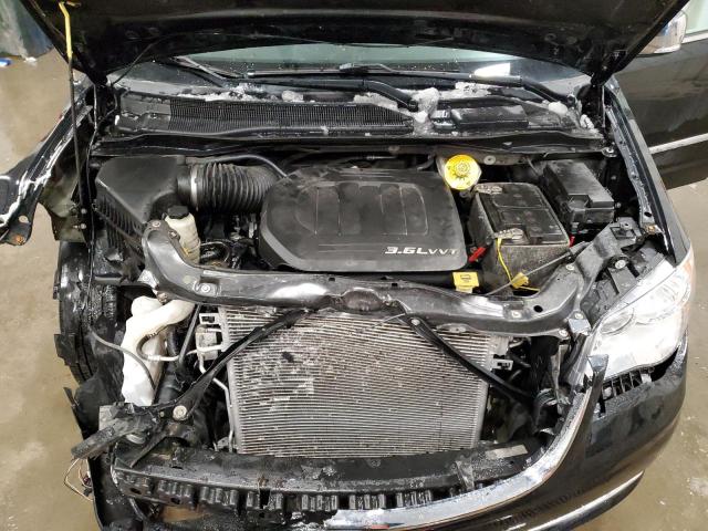 Photo 12 from auction – 2015 CHRYSLER TOWN & COU with VIN 2C4RC1CG9FR506759