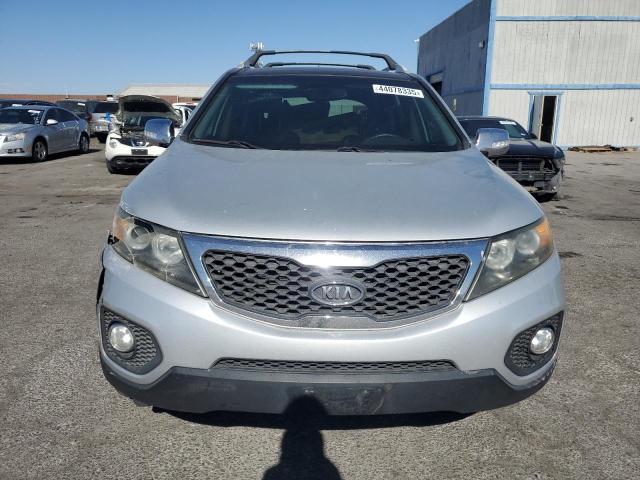 Photo 5 from auction – 2013 KIA SORENTO EX with VIN 5XYKUDA28DG326049
