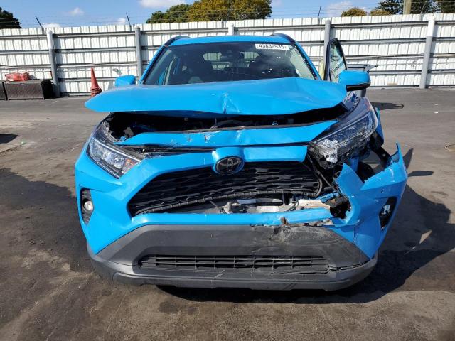 Photo 5 from auction – 2021 TOYOTA RAV4 XLE with VIN 2T3W1RFV4MC088181