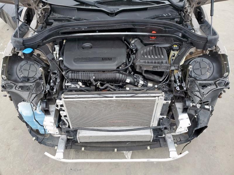 Photo 12 from auction – 2022 MINI COOPER S C with VIN WMZ53BR02N3N46333