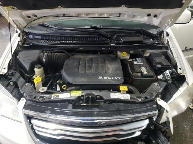 Photo 12 from auction – 2013 CHRYSLER TOWN & COU with VIN 2C4RC1BG0DR720554