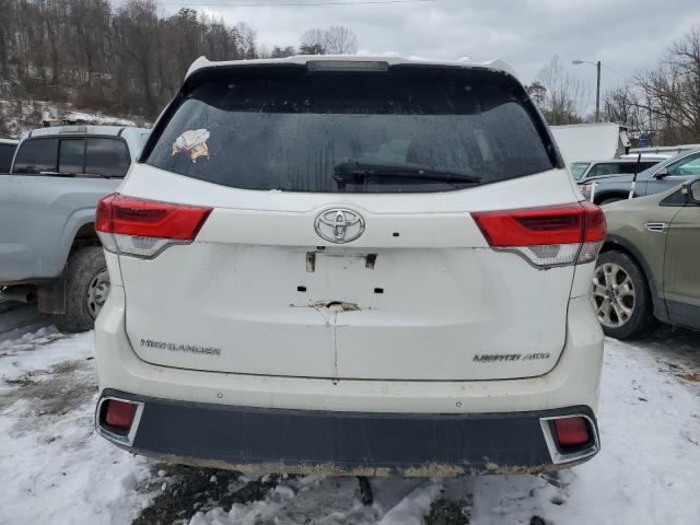 Photo 6 from auction – 2018 TOYOTA HIGHLANDER with VIN 5TDDZRFH9JS832704