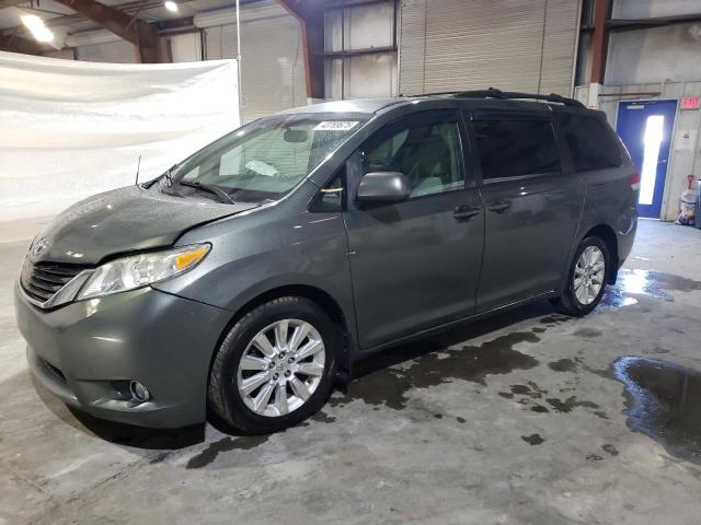 TOYOTA SIENNA LE 2011 with VIN 5TDJK3DC2BS002725 - Photo from auction