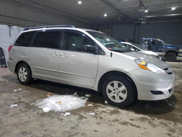 Photo 4 from auction – 2010 TOYOTA SIENNA CE with VIN 5TDKK4CC1AS307417