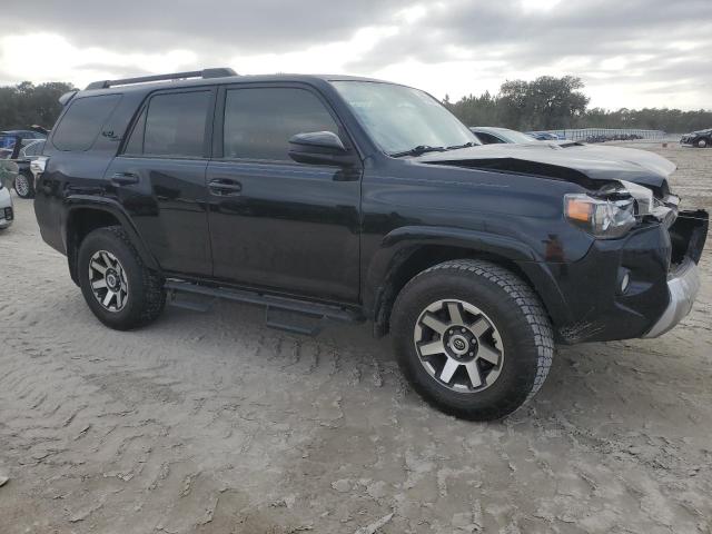 Photo 4 from auction – 2019 TOYOTA 4RUNNER SR with VIN JTEBU5JR2K5733532