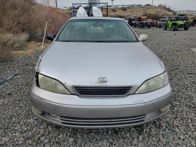 Photo 5 from auction – 1998 LEXUS ES 300 with VIN JT8BF28G9W5042763