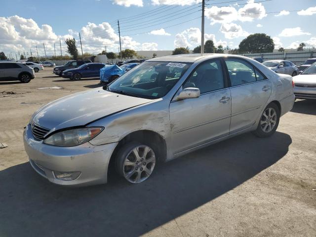 TOYOTA CAMRY LE 2005 with VIN 4T1BE30K85U594345 - Photo from auction