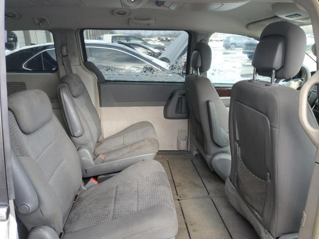 Photo 11 from auction – 2010 CHRYSLER TOWN & COU with VIN 2A4RR5D17AR450503