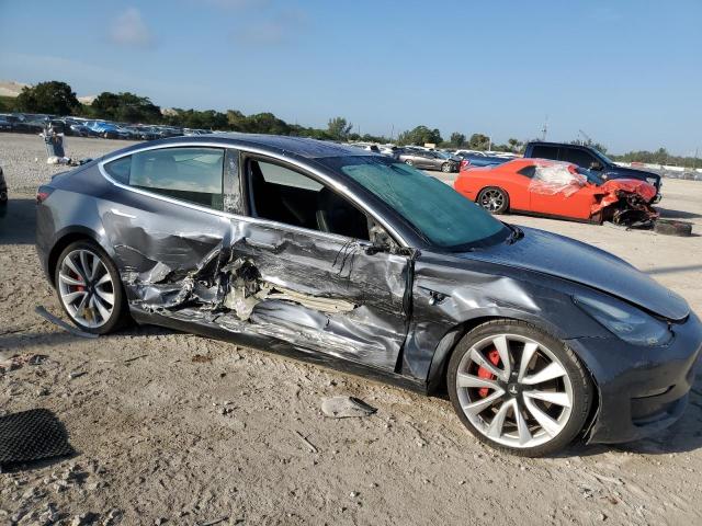 Photo 4 from auction – 2018 TESLA MODEL 3 with VIN 5YJ3E1EBXJF083244