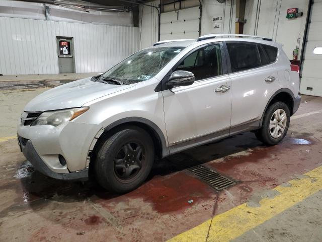 TOYOTA RAV4 LE 2015 with VIN JTMBFREV1FJ039263 - Photo from auction