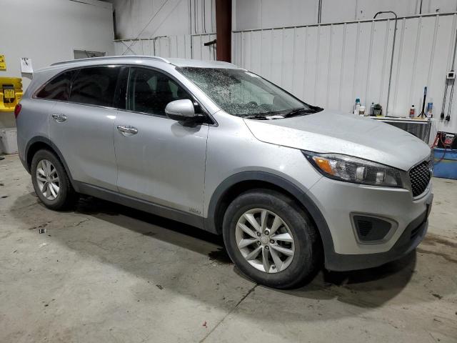 Photo 4 from auction – 2016 KIA SORENTO LX with VIN 5XYPGDA33GG164616