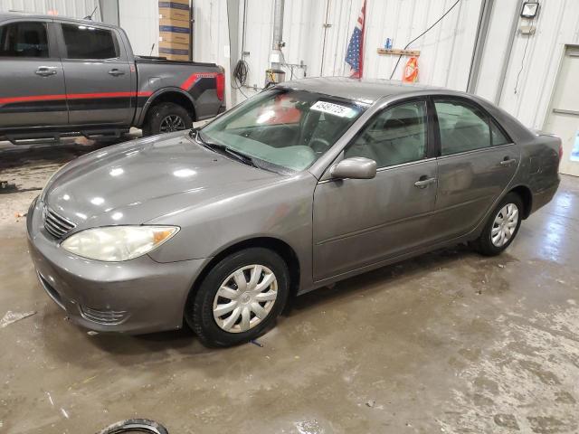 TOYOTA CAMRY LE 2005 with VIN 4T1BE32K05U559425 - Photo from auction