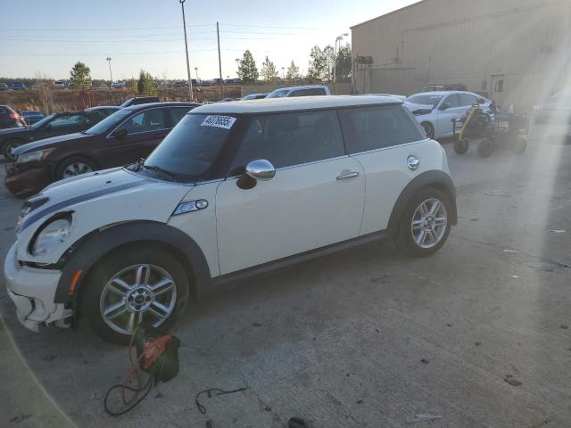 MINI COOPER 2011 with VIN WMWSV3C51BTY11811 - Photo from auction