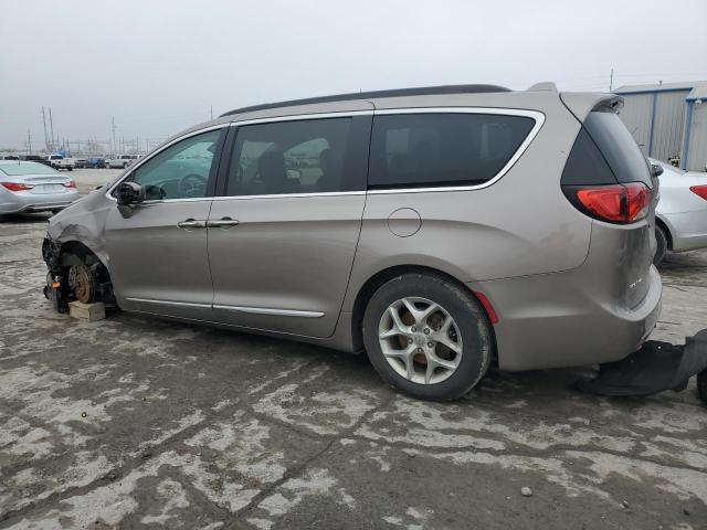 Photo 2 from auction – 2017 CHRYSLER PACIFICA T with VIN 2C4RC1BG1HR670267
