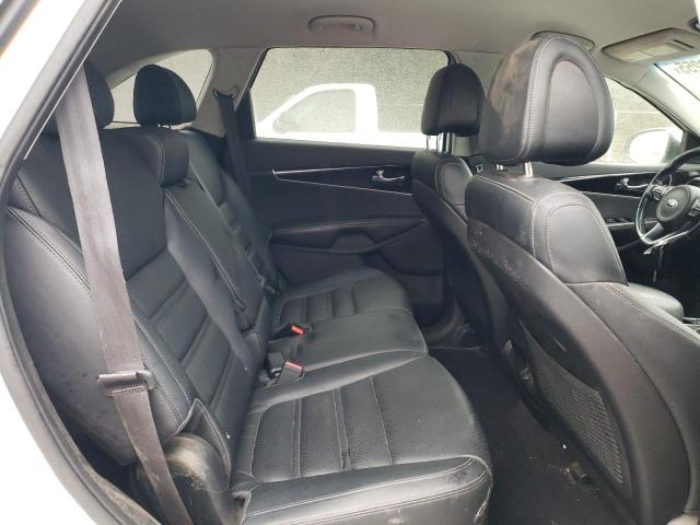 Photo 11 from auction – 2016 KIA SORENTO EX with VIN 5XYPH4A15GG014955